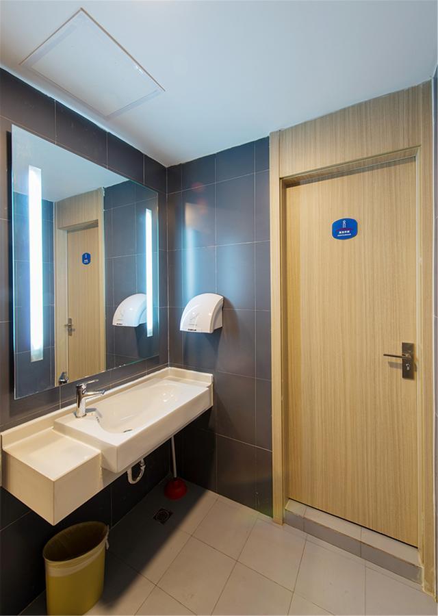 Hanting Hotel Shanghai Xin Hua Hospital Екстер'єр фото